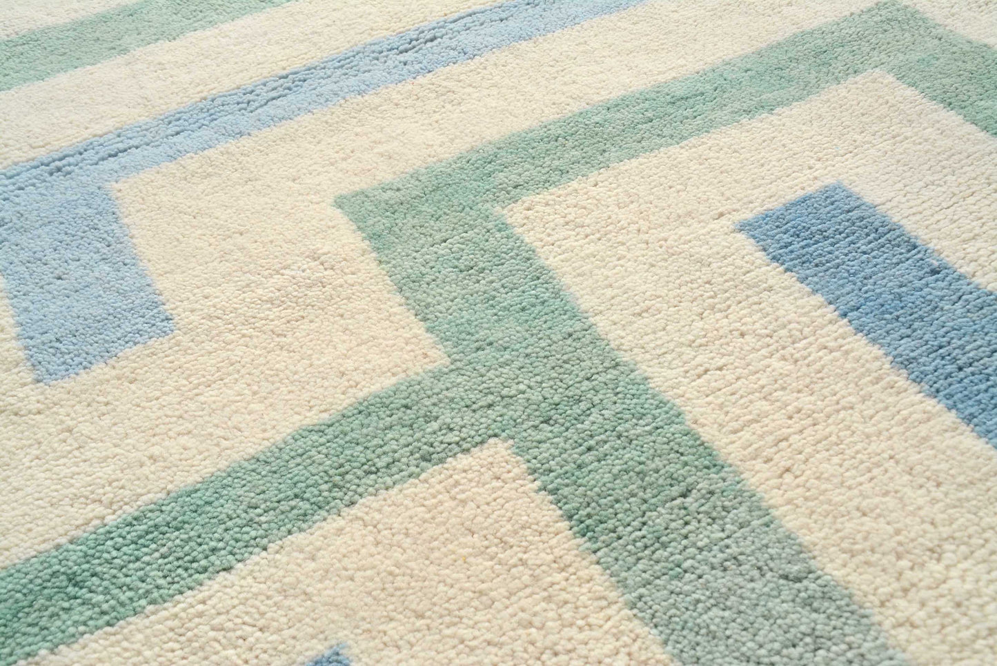Cool Medina Accent Rug