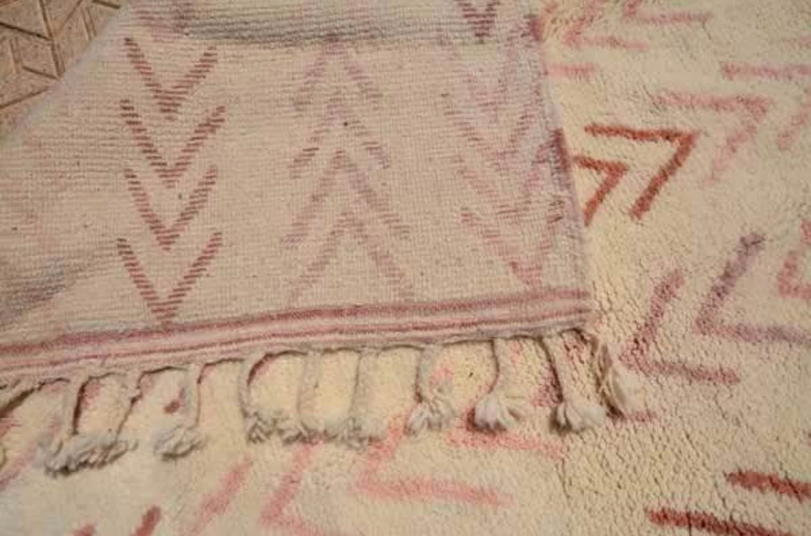 Tanta Area Rug