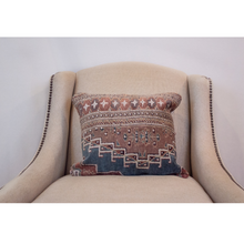 Load image into Gallery viewer, Agdal Vintage Rug Pillowcase
