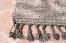 Load image into Gallery viewer, Mansoura Accent Rug
